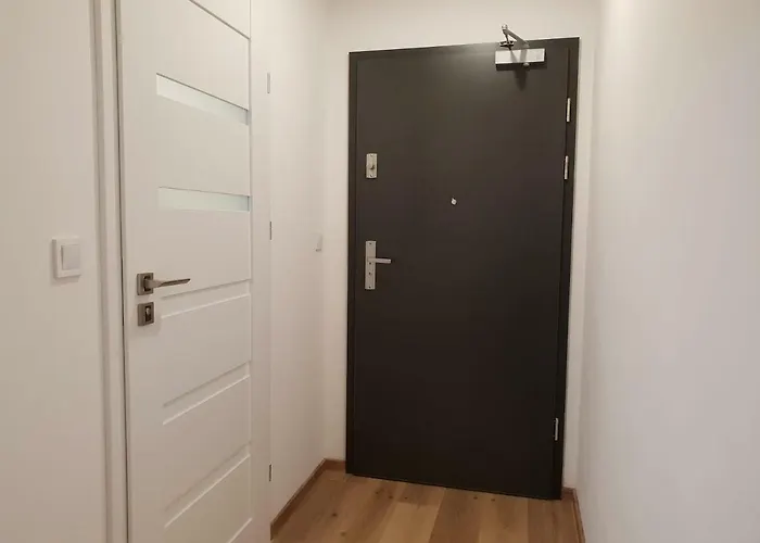 Mogilska Tower + Garaz